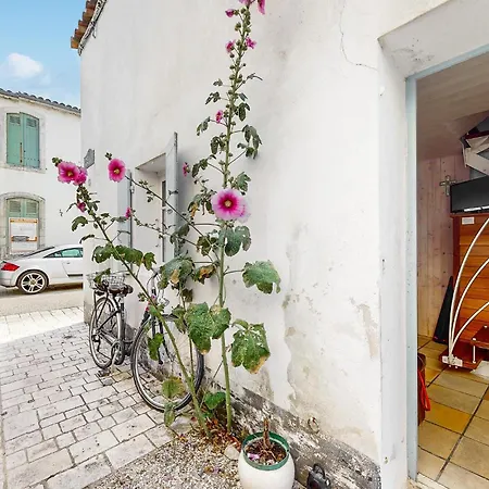 2 Bedroom Amazing In Арс-эн-Рэ