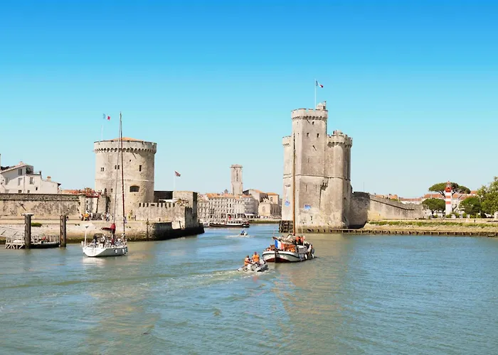 2 Bedroom Amazing In Casa vacanze Ars-en-Ré