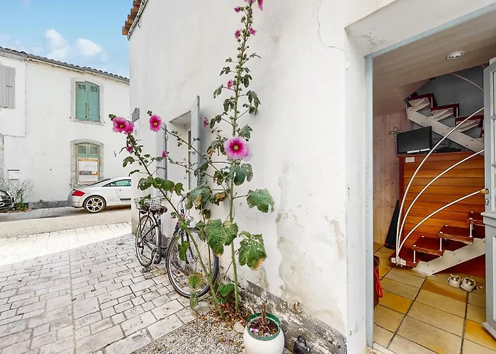 2 Bedroom Amazing In Ars-en-Ré