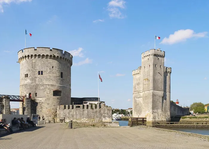 2 Bedroom Amazing In Casa vacanze Ars-en-Ré