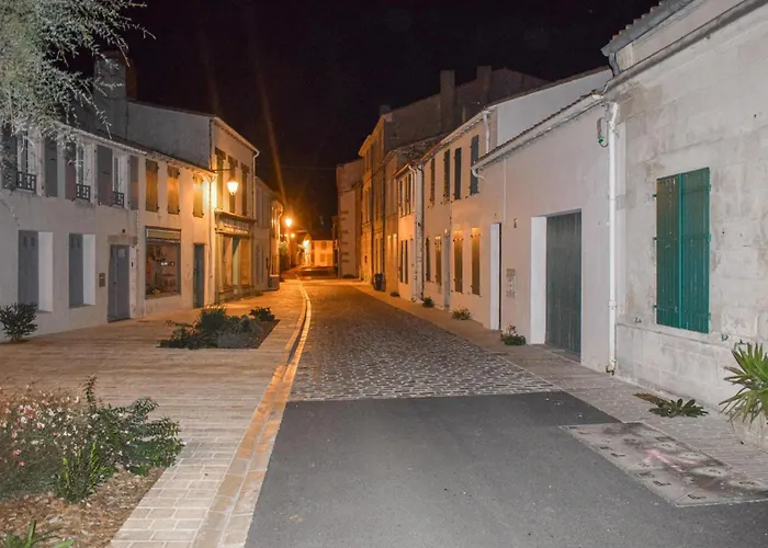 Casa vacanze 2 Bedroom Amazing In Ars-en-Ré